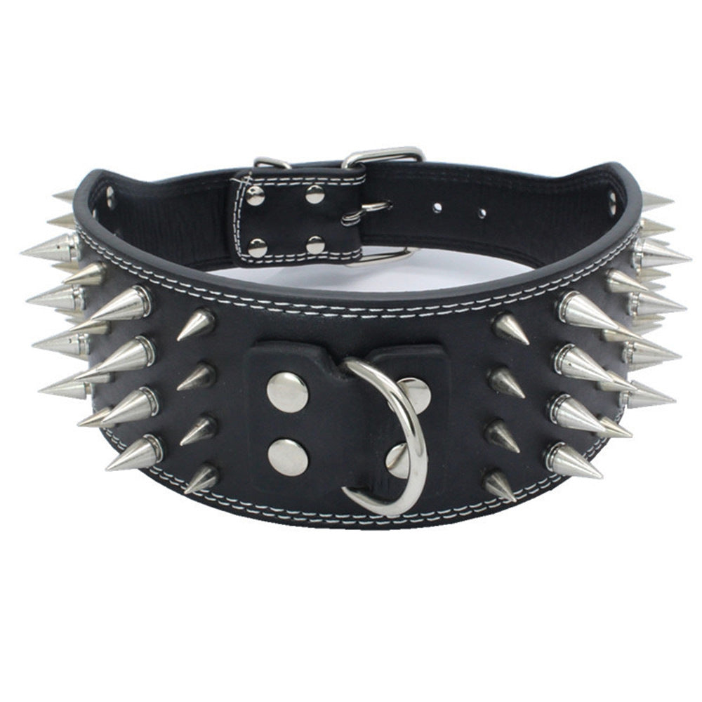 Pet collar with anti-bite rivet
