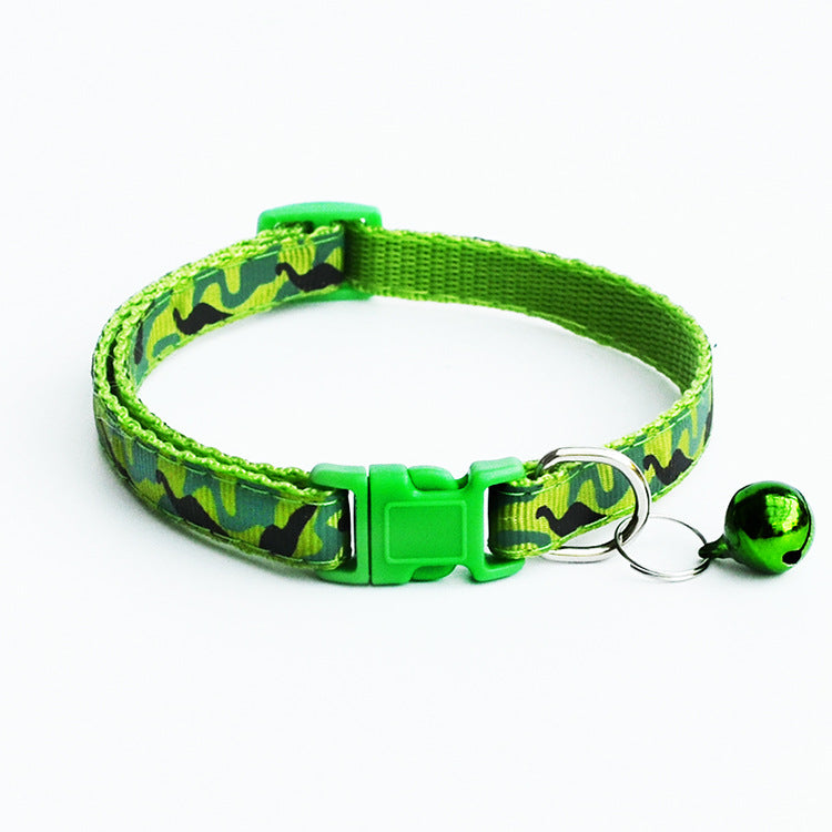 Pet camouflage bell collar